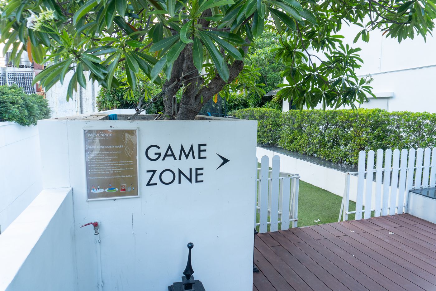 Movenpick-Hotel-Sukhumvit-15-Bangkok-Sports-and-Entertainment-72