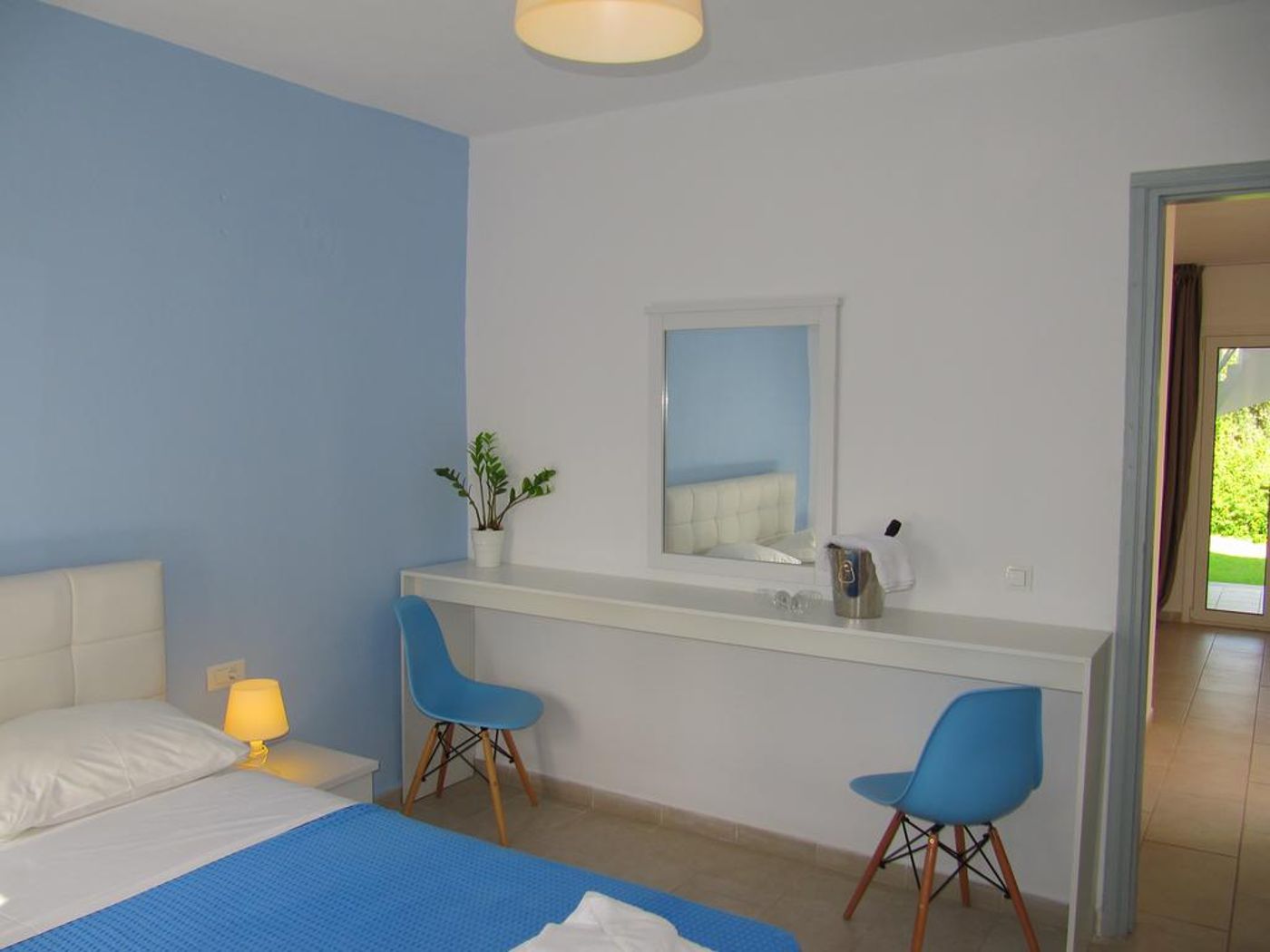 Selena-Hotel-Room-13