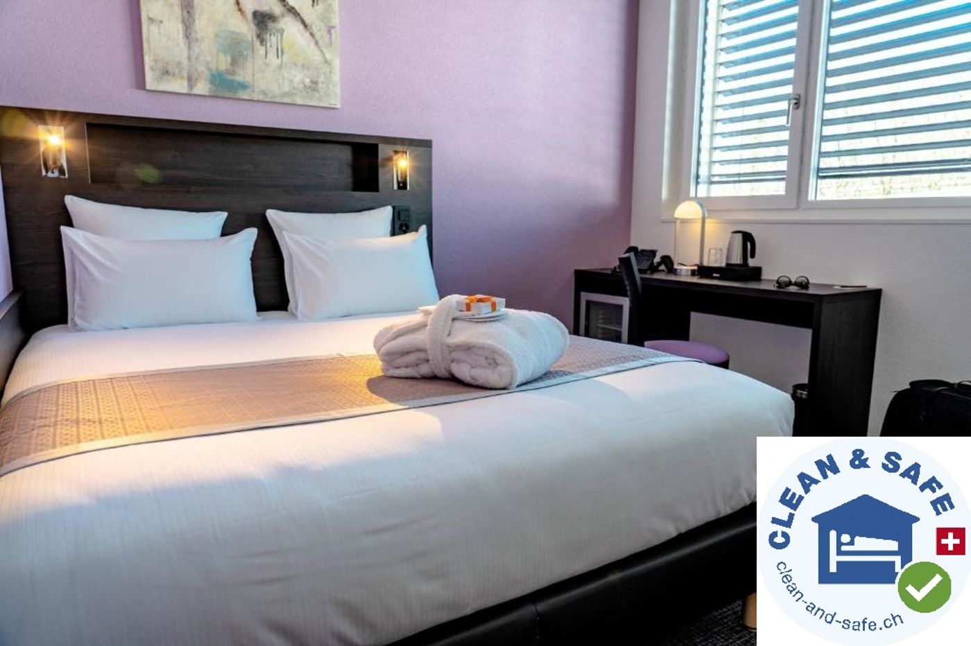 Nash-Pratik-Hotel-Room-18