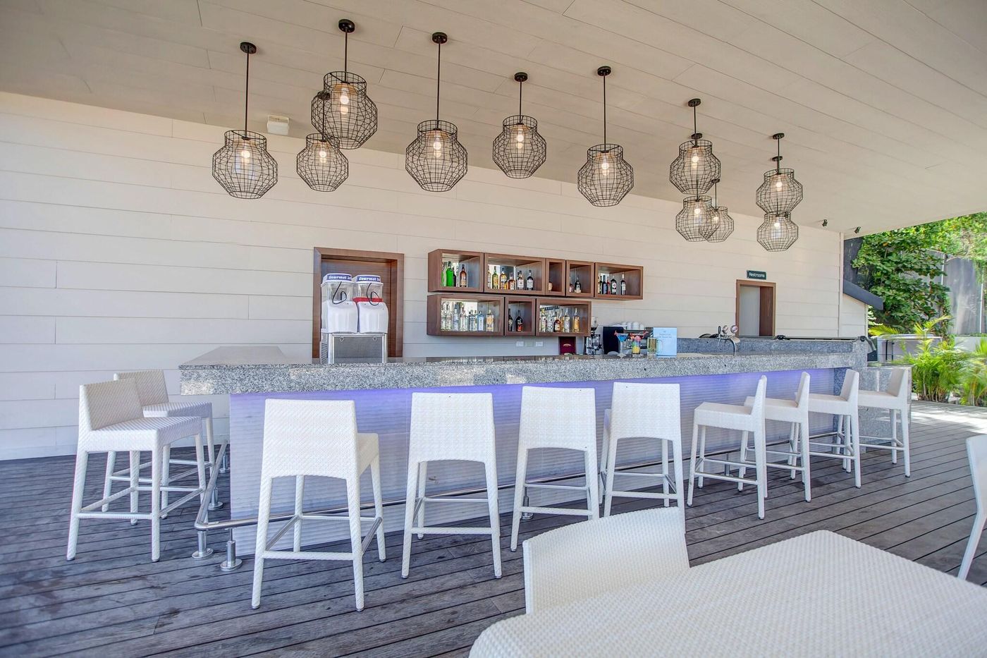 Royalton-Negril-Resort---Spa-All-Inclusive-Bar-59