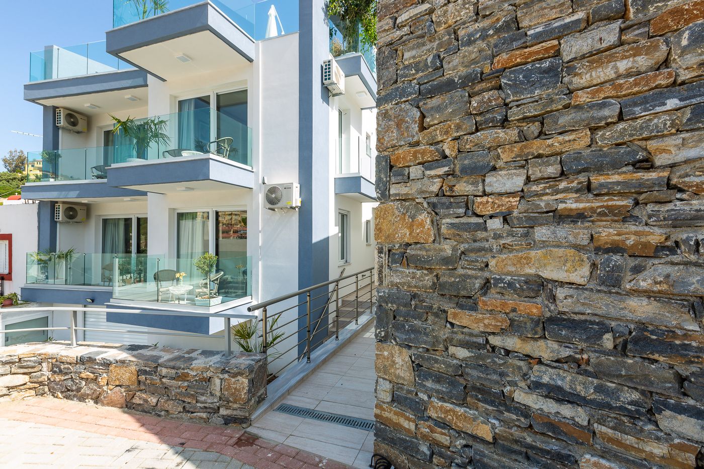 Akrogiali Luxury Aparthotel