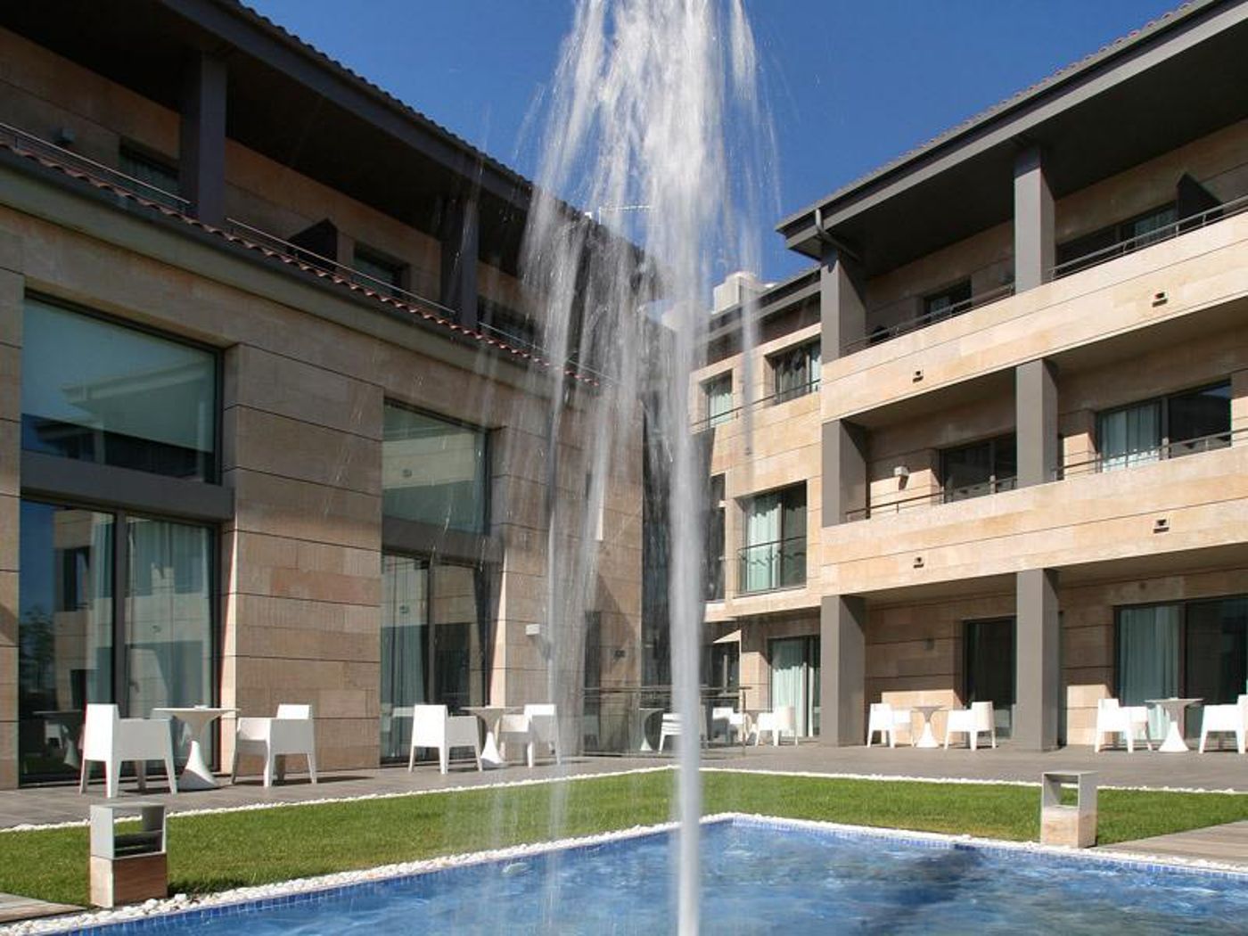 Qgat Suites & Events-Spain-SANT CUGAT DEL VALLES-General view-4