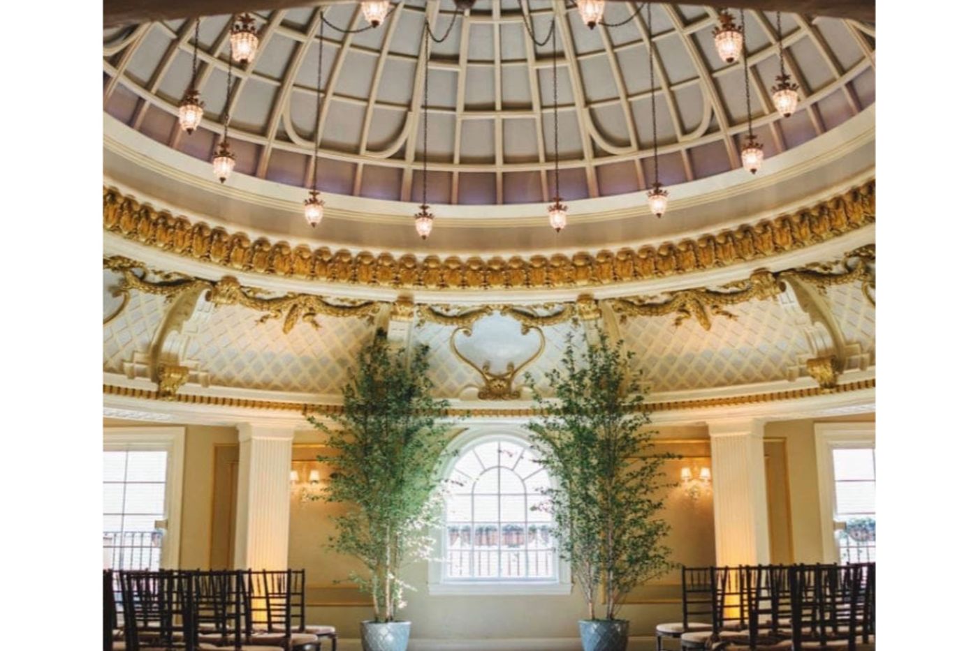 The-Lenox-Hotel-Sports-and-Entertainment-41