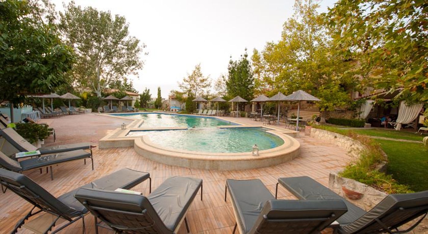 Petrino Suites Hotel