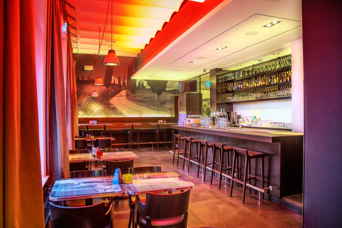 The-Manor-Amsterdam-Bar-13