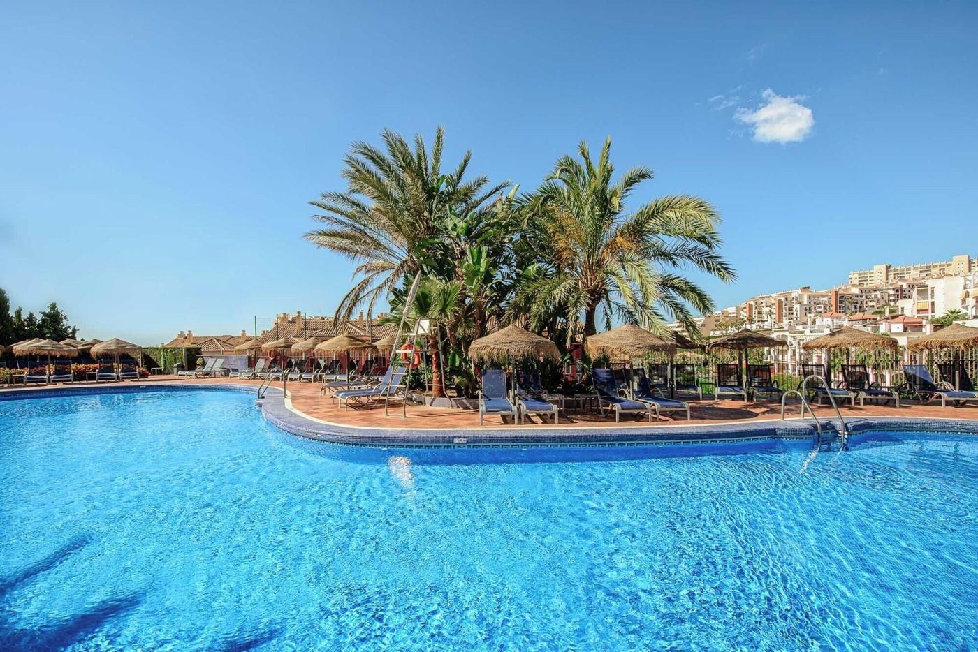 Hotel-Spa-Benalm----dena-Palace-Pool-11