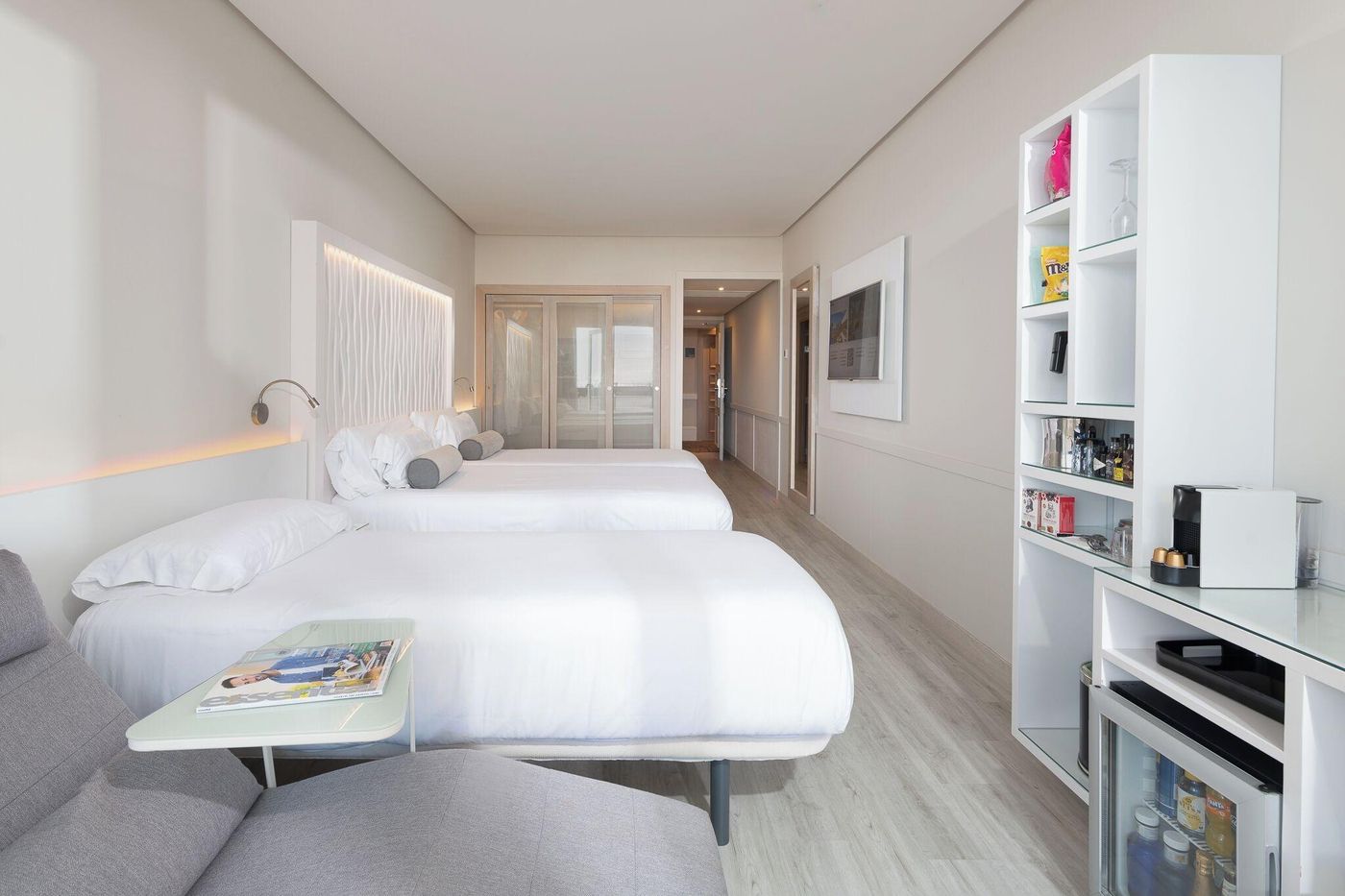 Am----re-Marbella-Beach-Hotel-Room-33