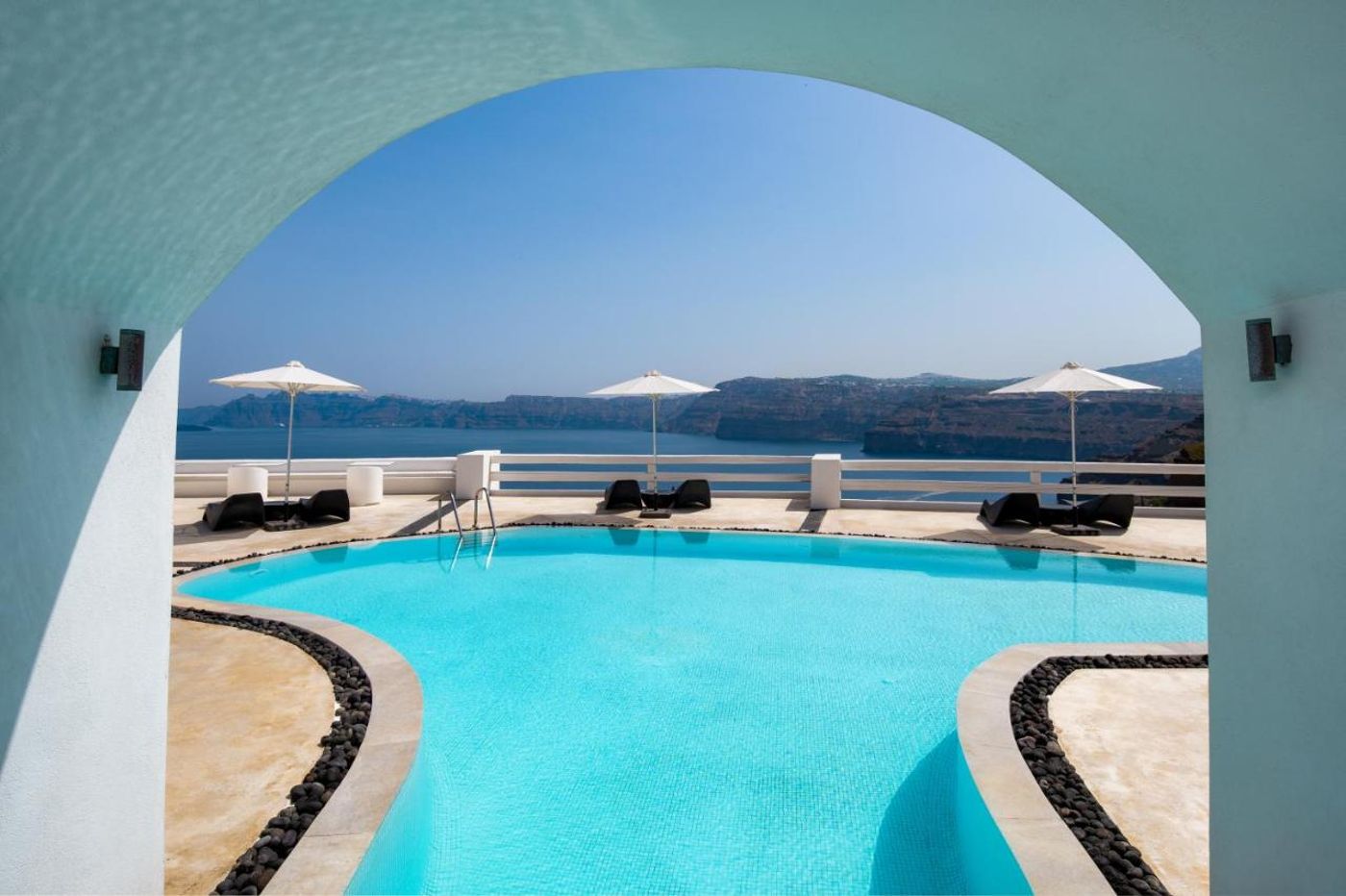 Epic-View-Suites-Pool-26