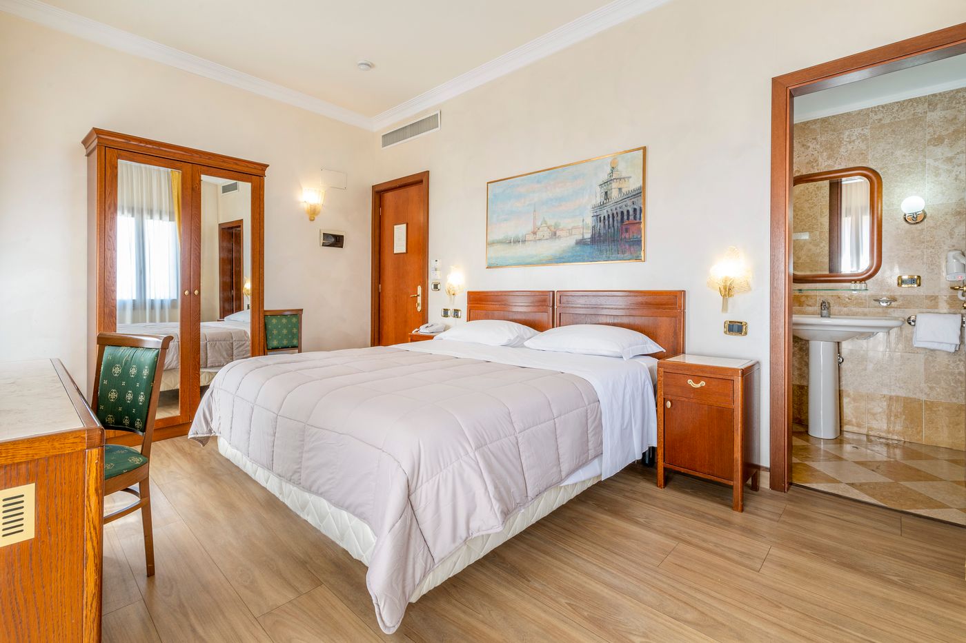 Hotel-Panorama-Room-11