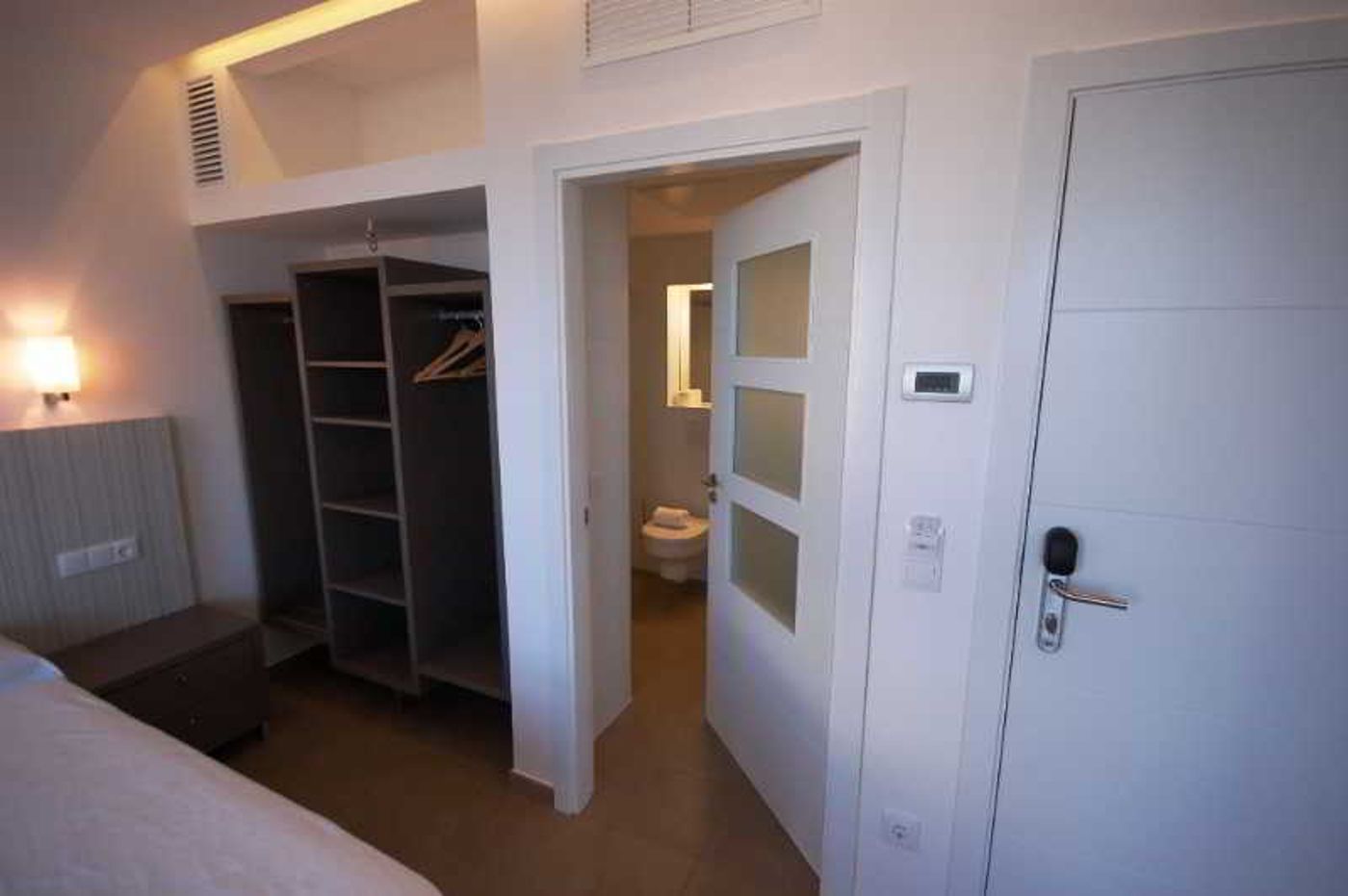 Resort-Sitges-Apartment-Room-35