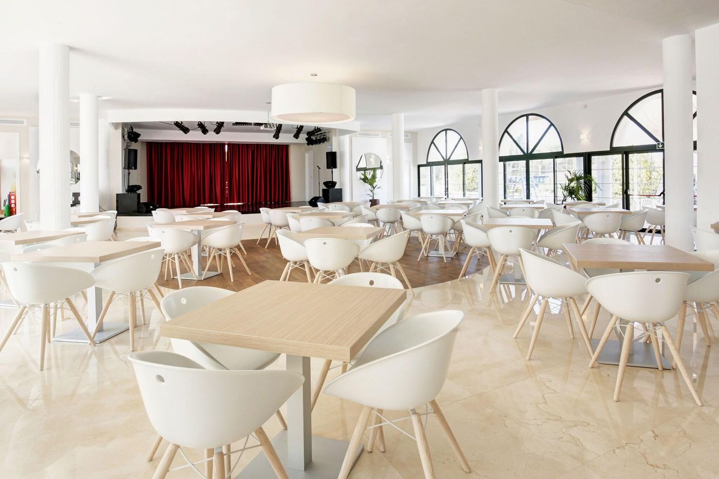 Grupotel-Mar-de-Menorca-Sports-and-Entertainment-42