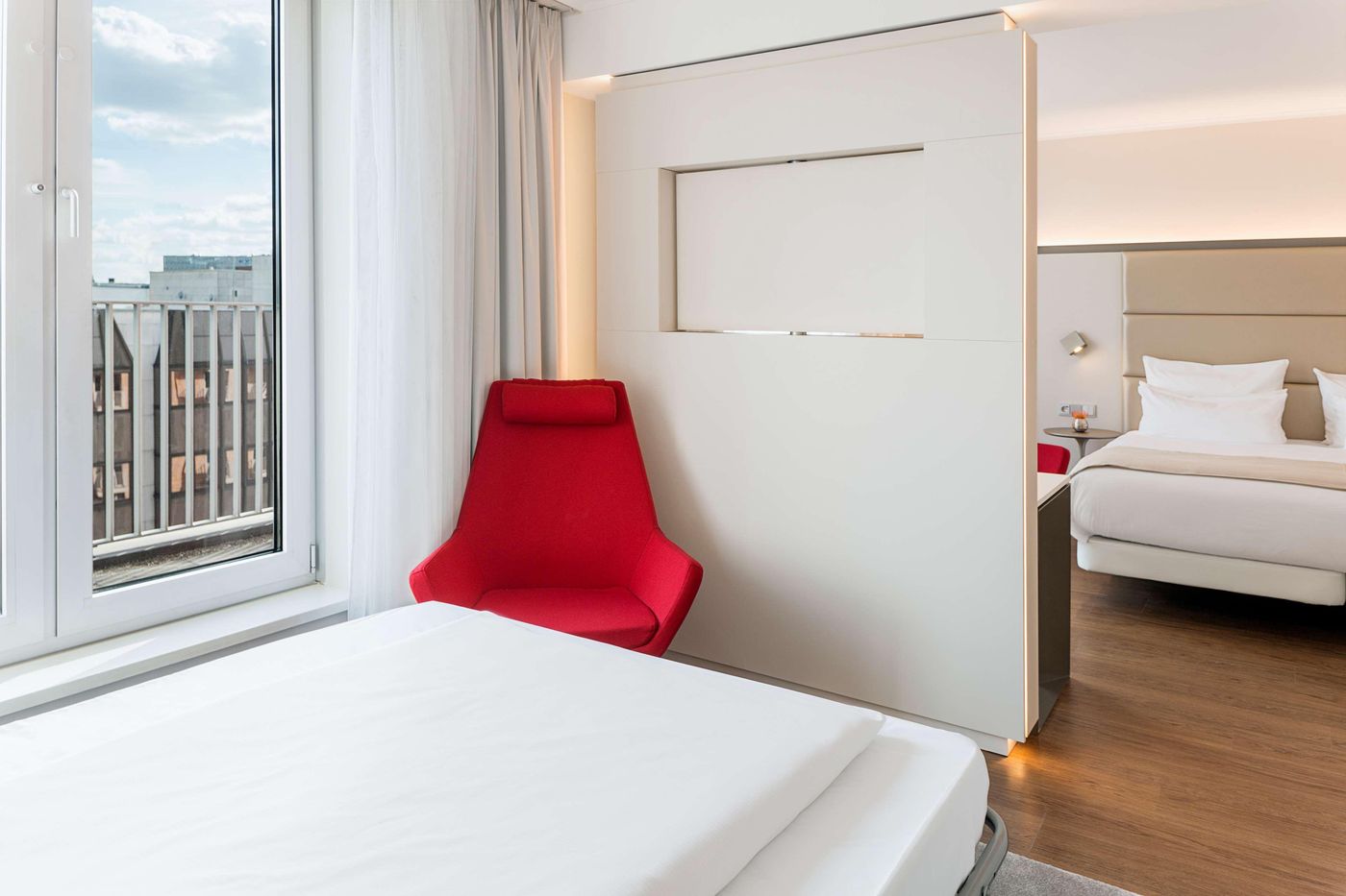 NH-Collection-Berlin-Mitte-am-Checkpoint-Charlie-Room-36