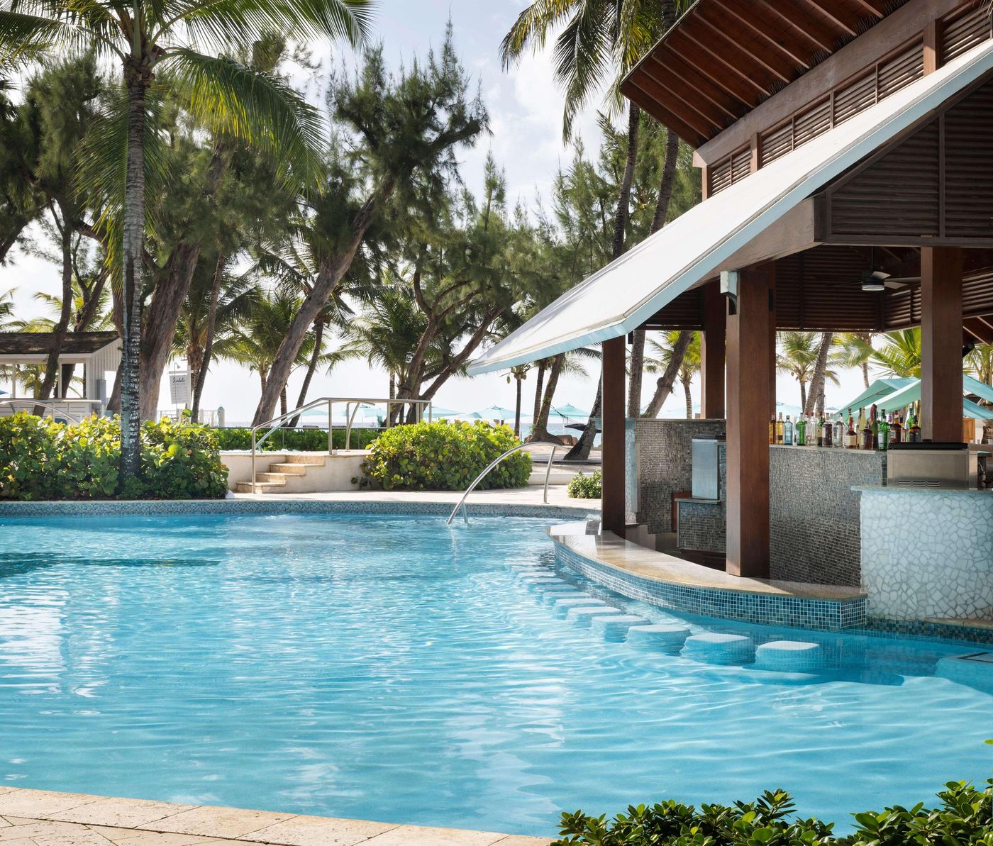 Sandals-Barbados---Adults-Only-Bar-2