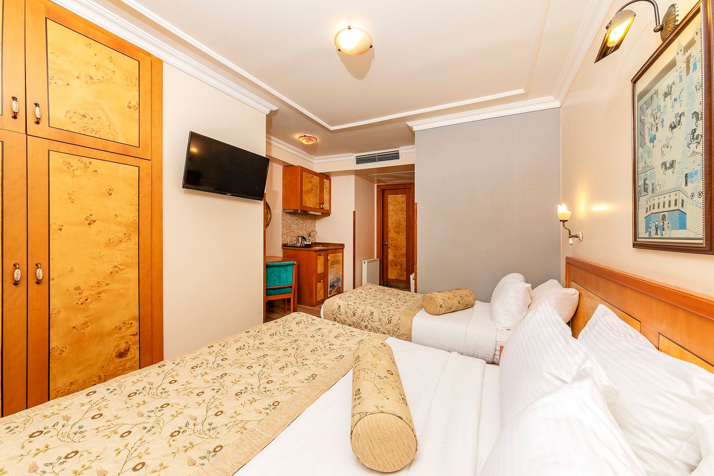 Santa-Ottoman-Hotel-Room-3