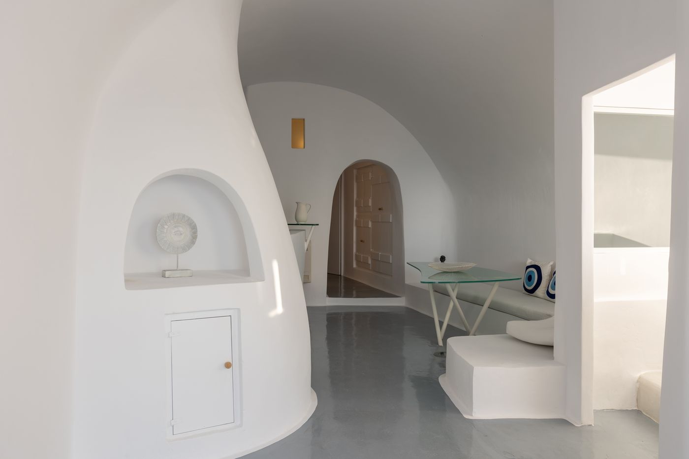 Heaven-s-Edge-Room-30