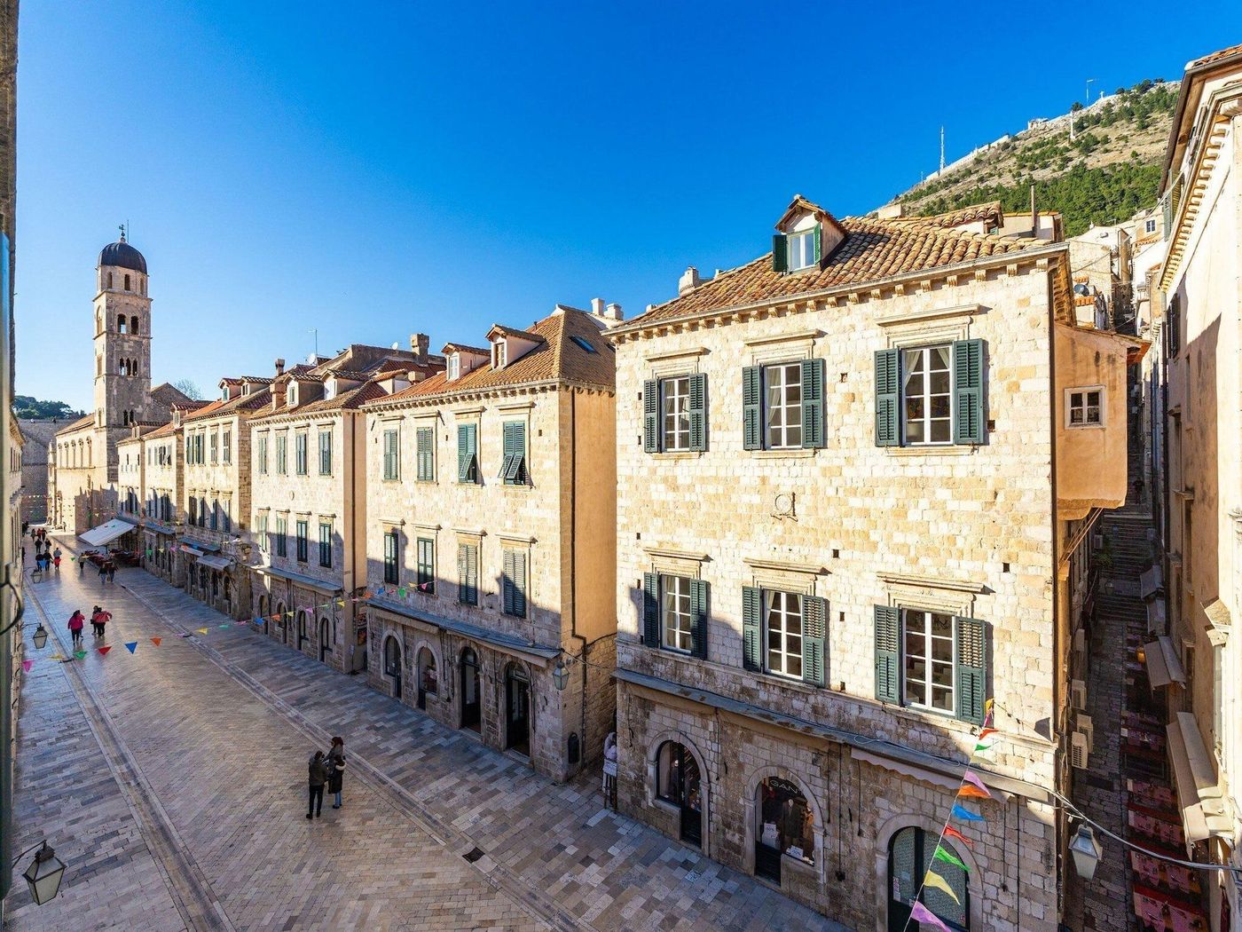 Lumin-Guesthouse-Room-8