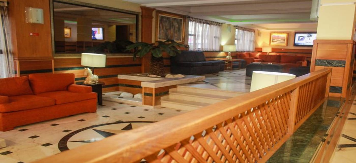 Baia-de-Monte-Gordo-Lobby-30