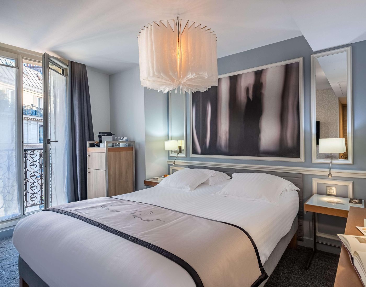 Hotel-Litteraire-Le-Swann--BW-Premier-Collection-Room-6