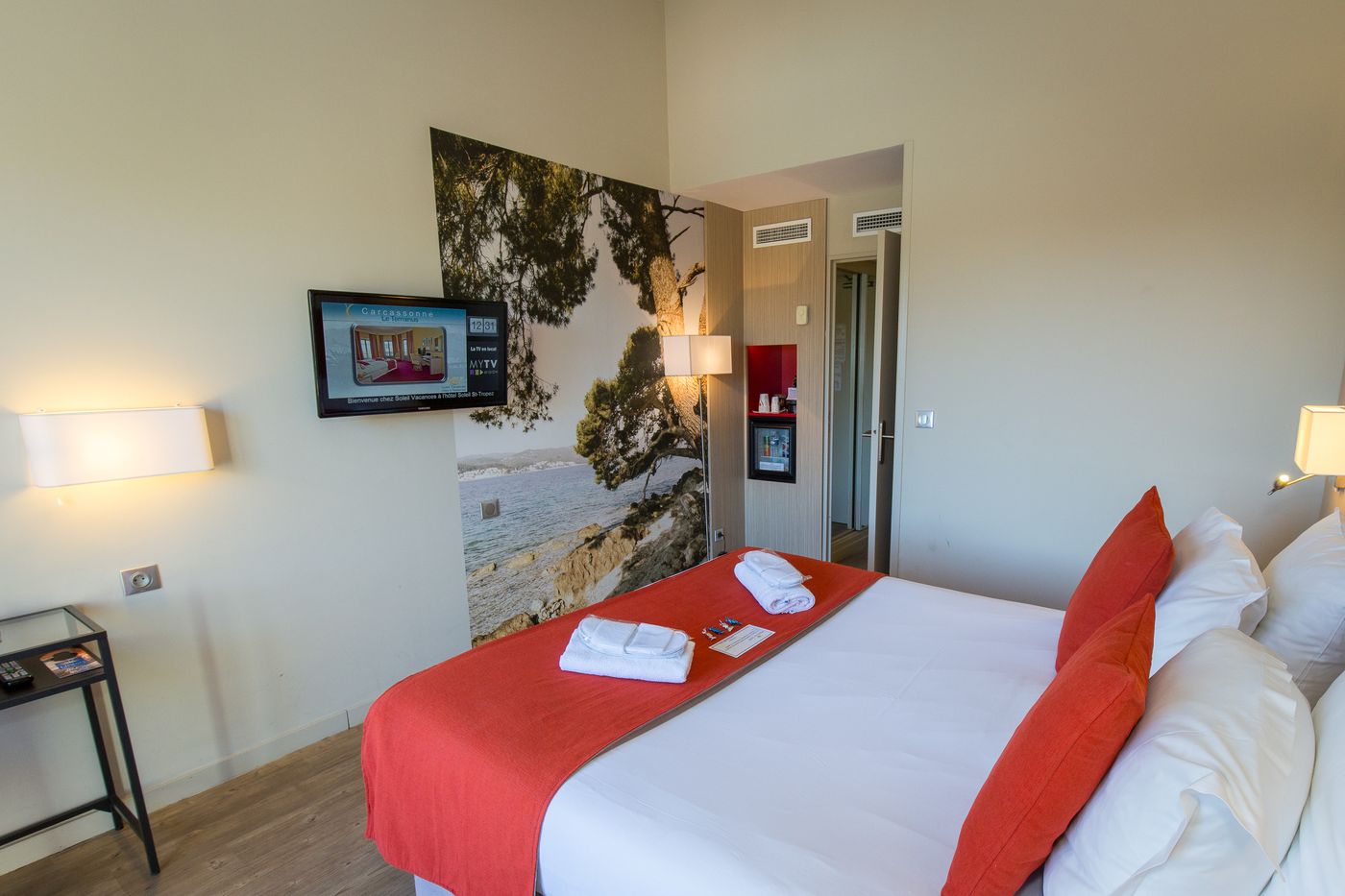 SOWELL-HOTELS-Saint-Tropez-Room-18