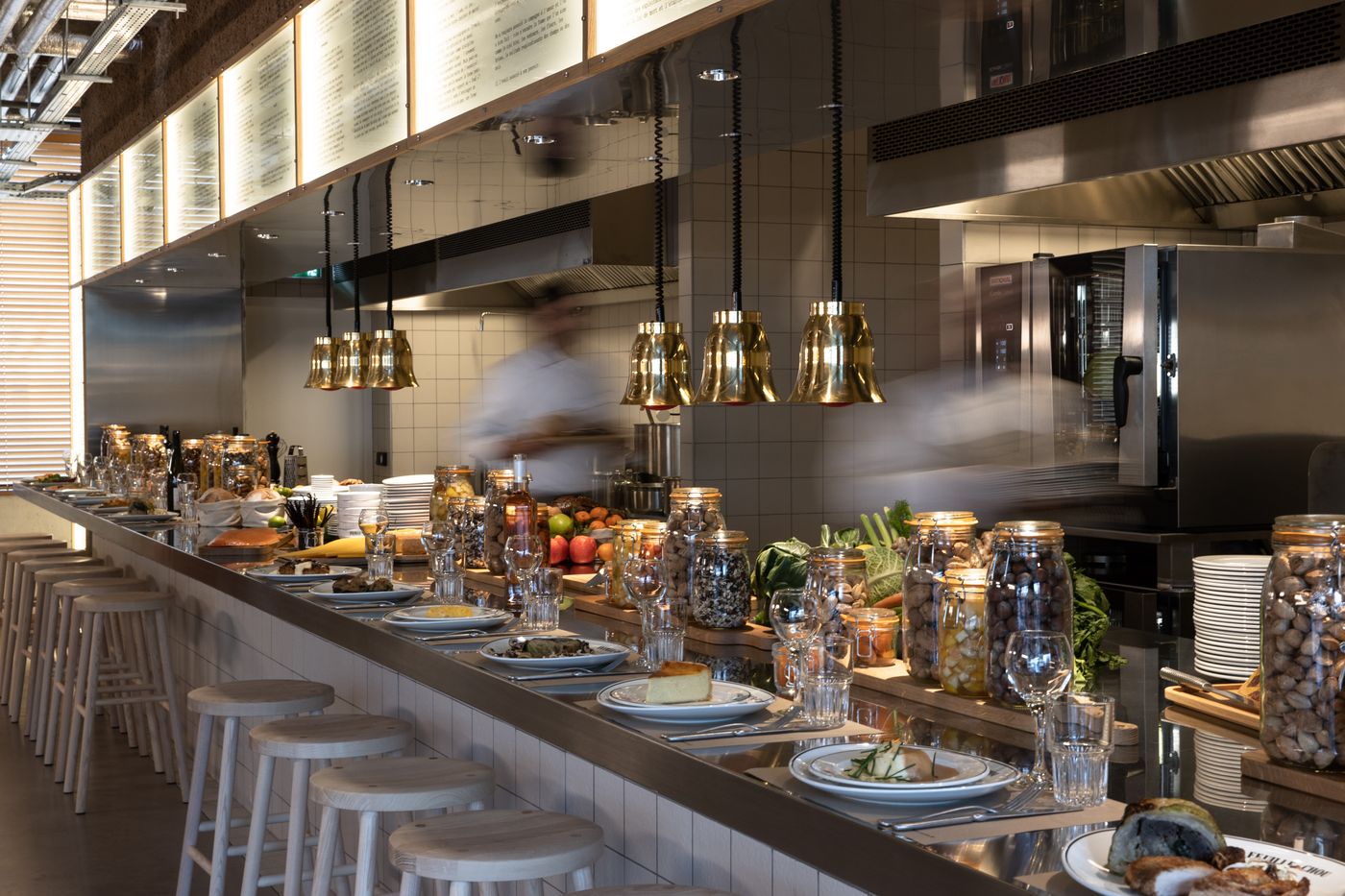 Mob-House-Restaurant-45