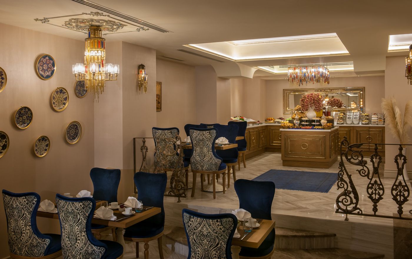 Romance-Istanbul-Hotel-Restaurant-61