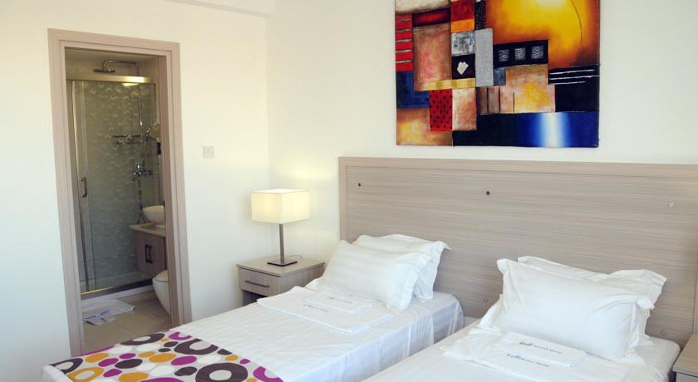 Frixos Hotel and Apartments