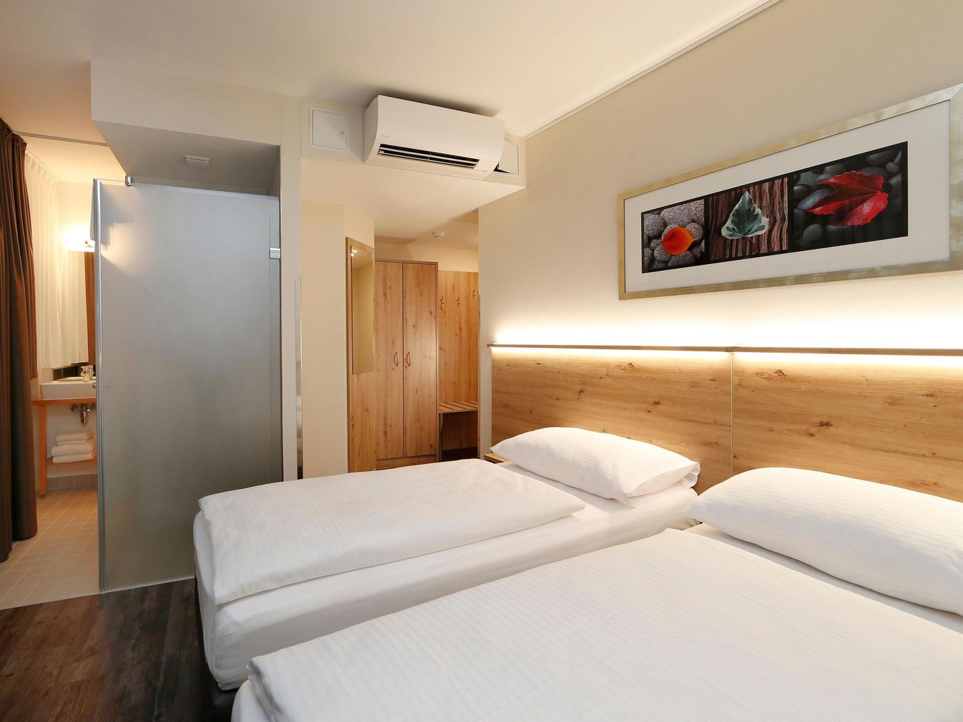 B-B-HOTEL-Berlin-Mitte-Room-23