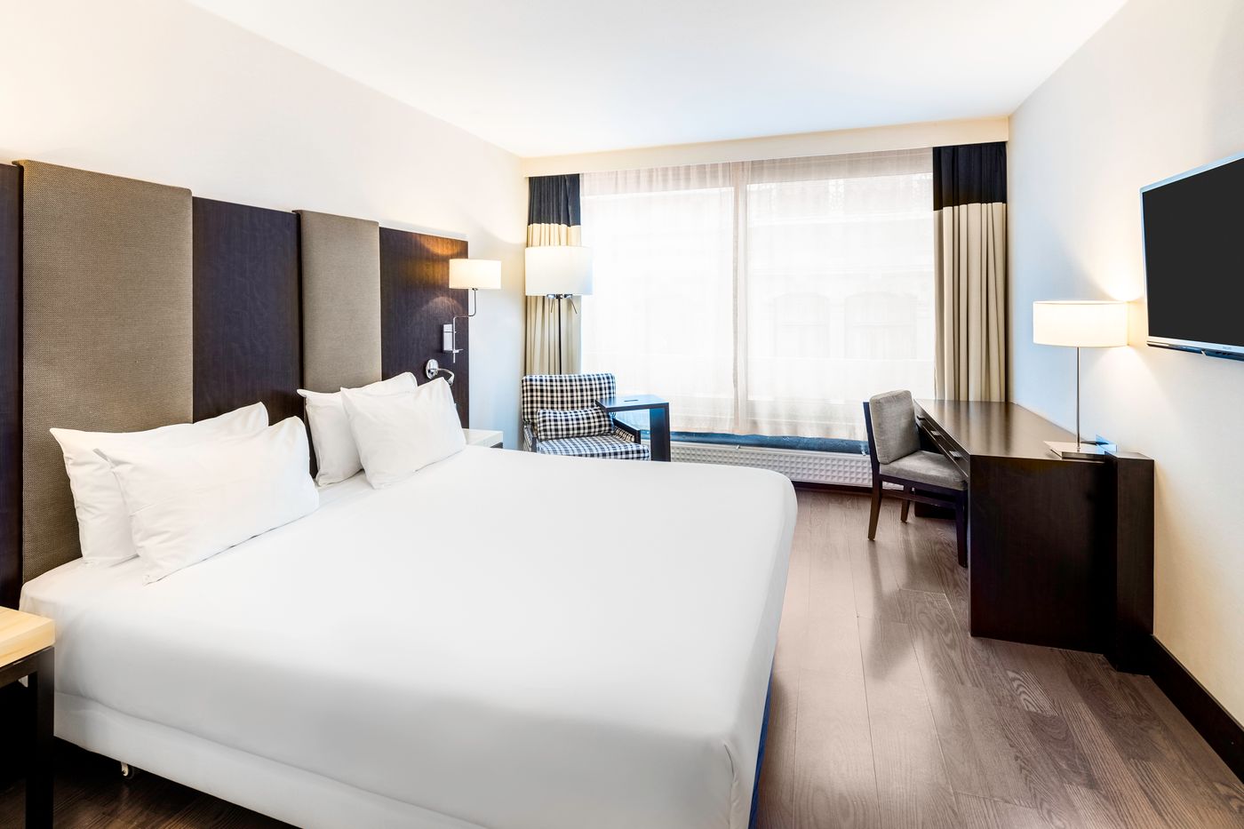 NH-Brussels-Stephanie-Room-19