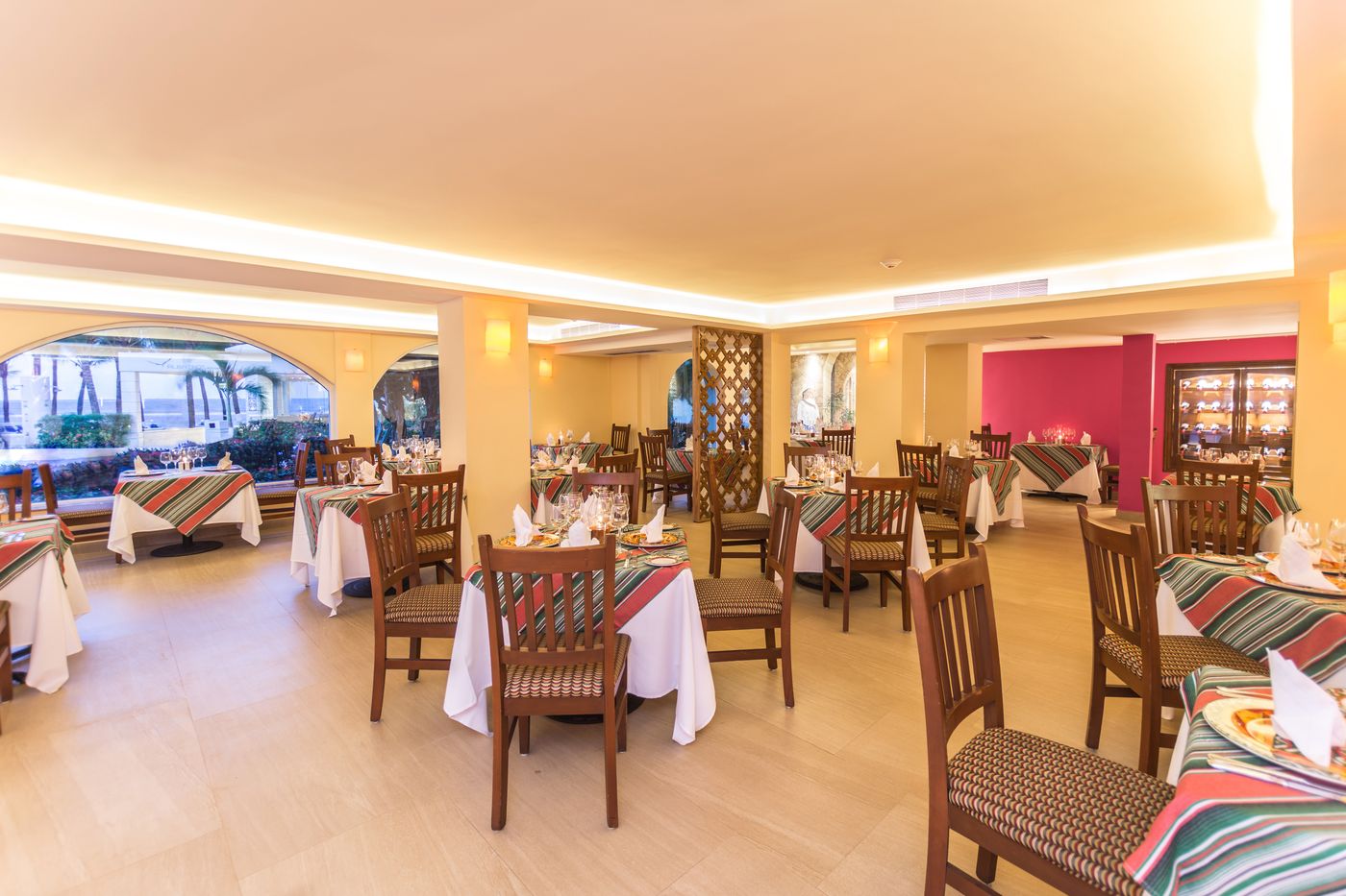 Occidental-Costa-Canc----n-Restaurant-46