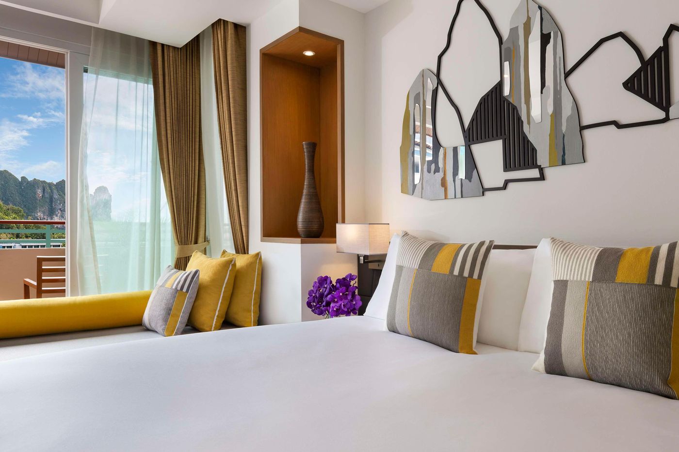 Avani-Ao-Nang-Cliff-Krabi-Resort--SHA-Extra---Room-30