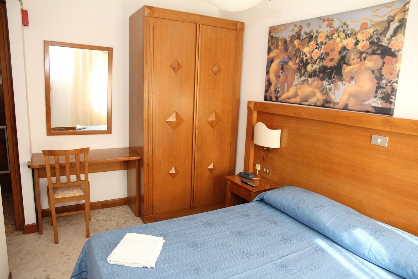 Hotel-Da-Remo-Room-14