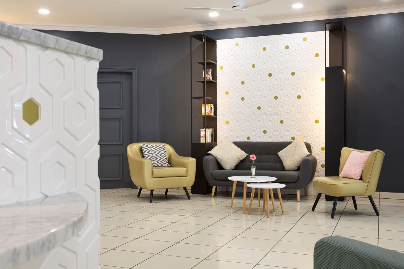 Citadines-Bastille-Gare-de-Lyon-Paris-Lobby-4