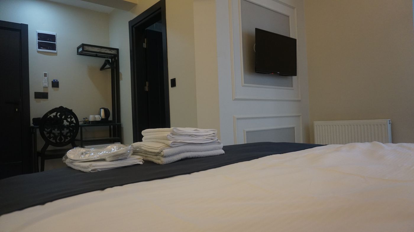 D-Twins-Airport-Hotel-Room-11