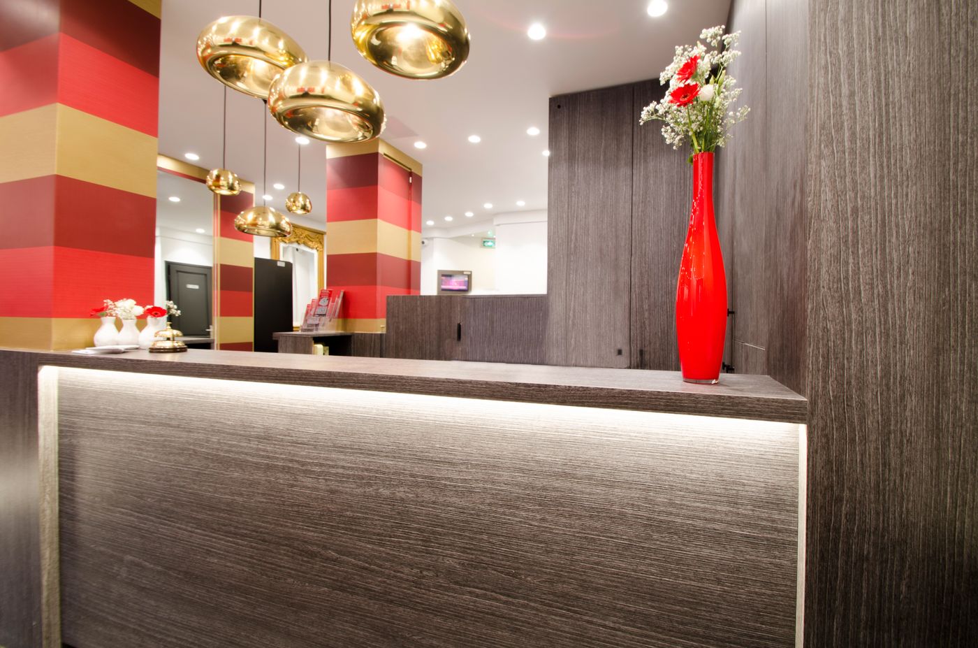 Migny-Opera-Montmartre-Lobby-13