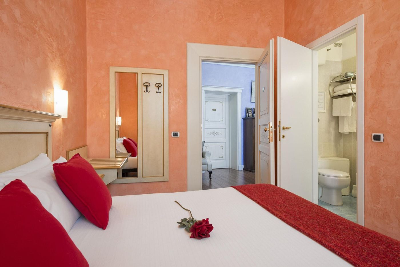 Navona-Tower-Relais-Room-13