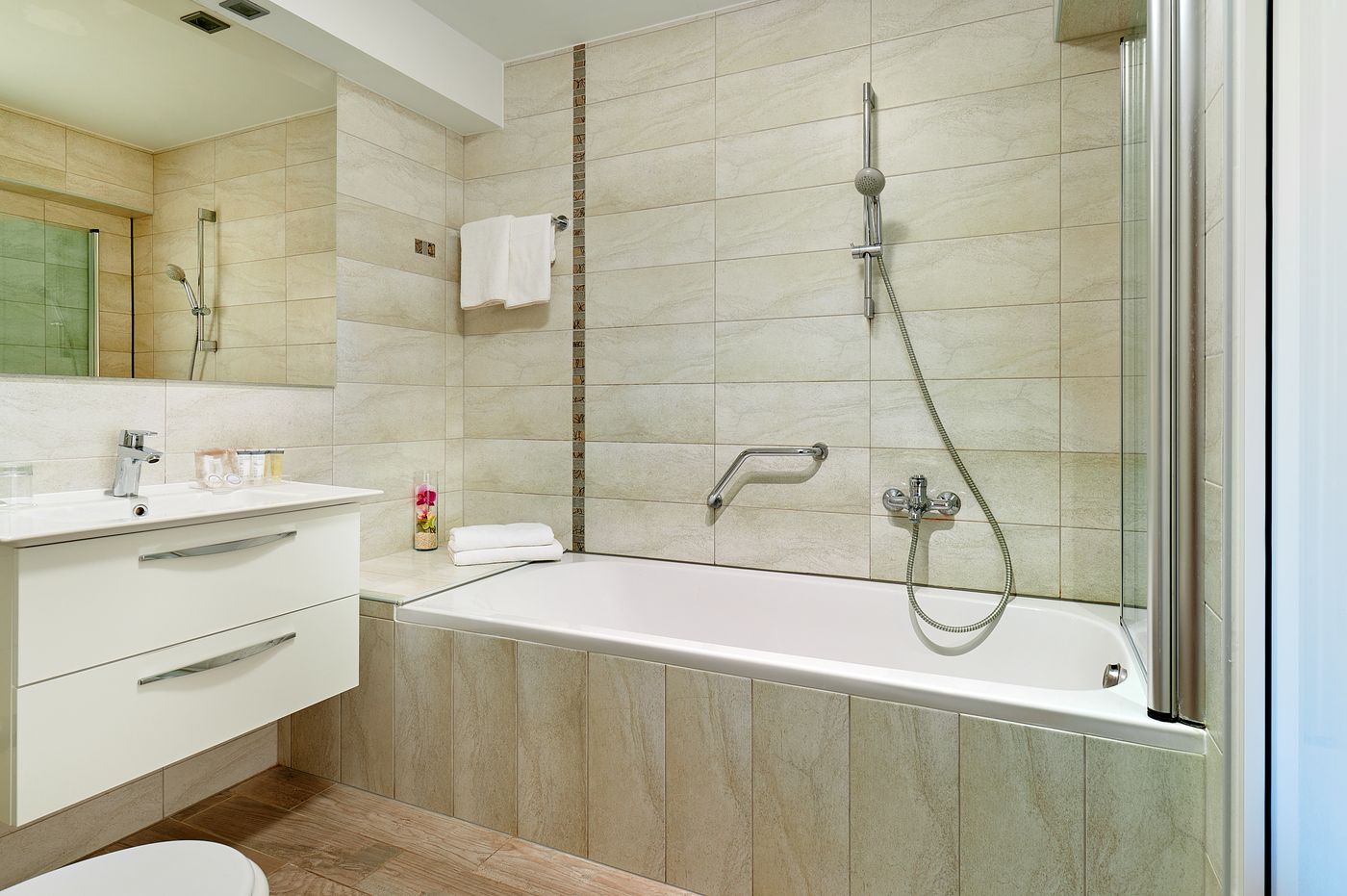 Hotel-Pinija-Petrecane-Room-36