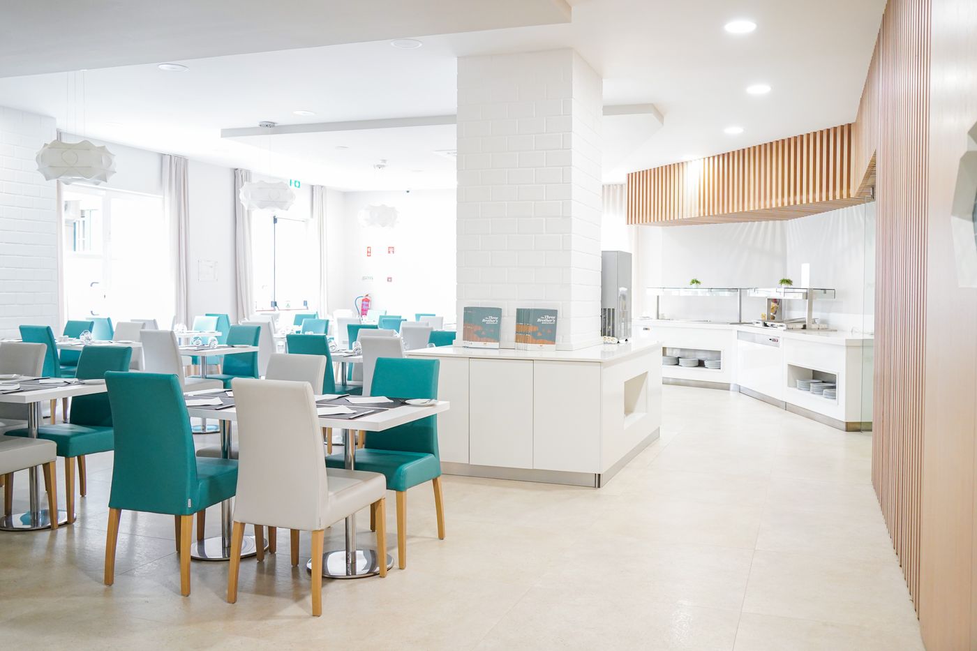 Vitor-s-Plaza-Restaurant-49