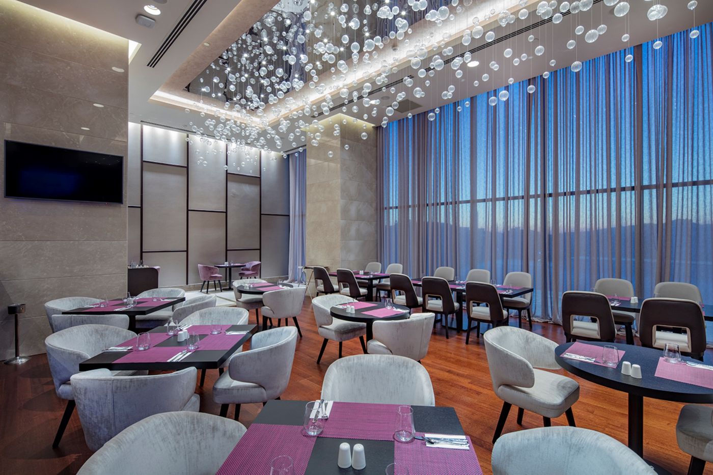 DoubleTree-by-Hilton-Istanbul-Umraniye-Restaurant-39