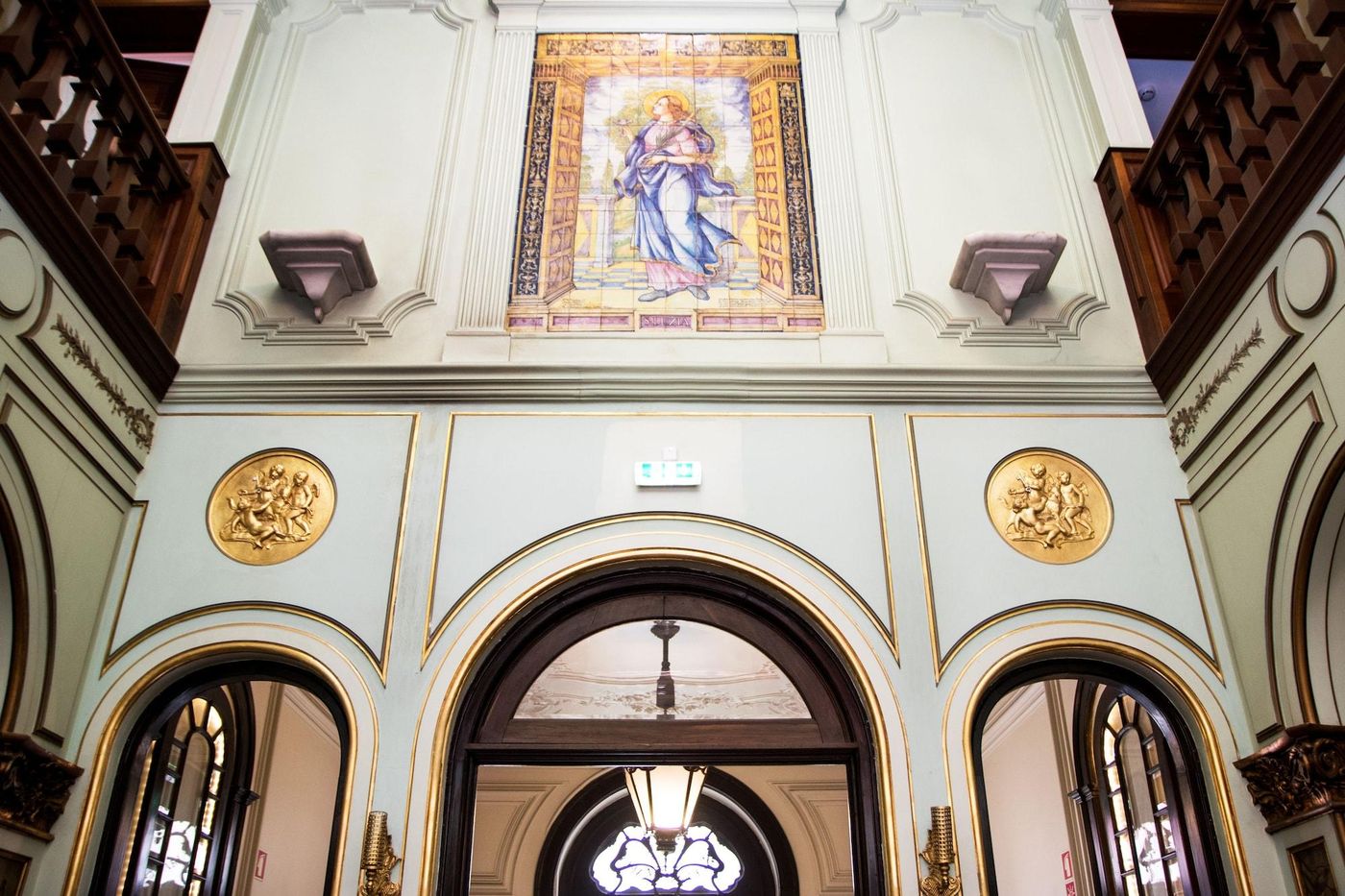 Sant-Jordi-Hostels-Lisbon-Lobby-16