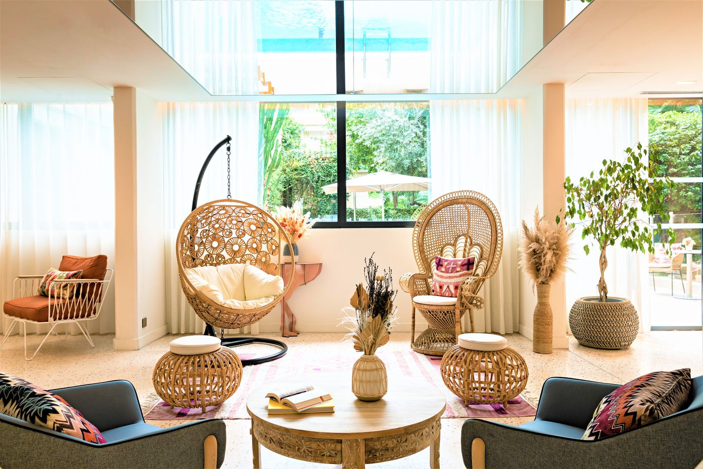 Hotel-Croisette-Beach-Cannes---Mgallery-General-view-67