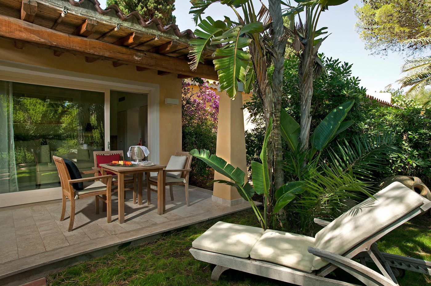 Forte-Village-Resort-Le-Dune-Room-12