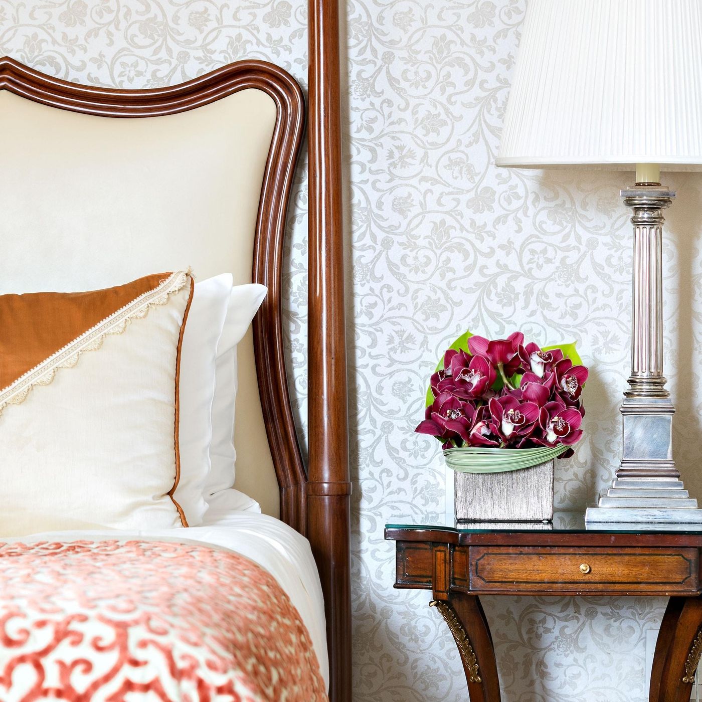 The-Pierre--A-Taj-Hotel-Room-6