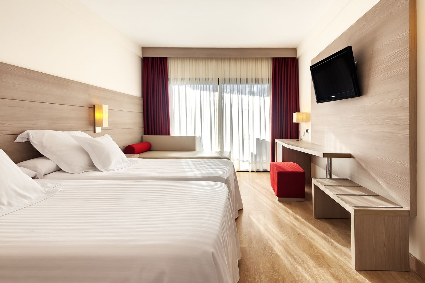 Barcelo-Margaritas-Room-15