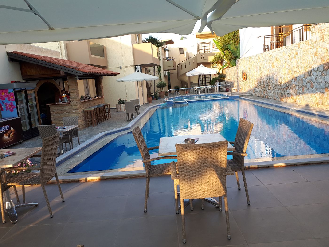Lola-Apartments-Pool-5