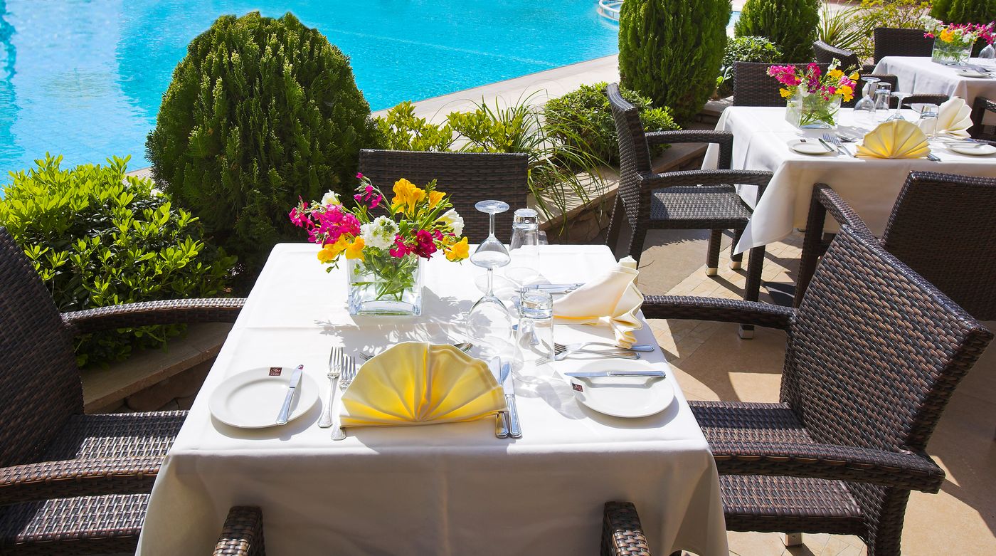 Ajax-Hotel-Terrace-12