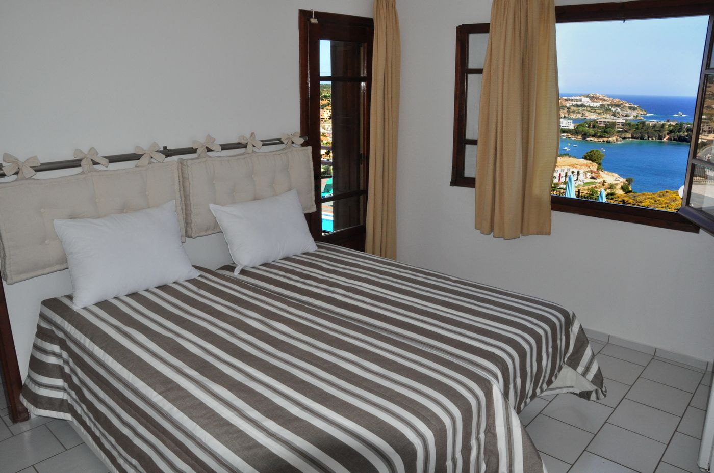 Pennystella Apartments