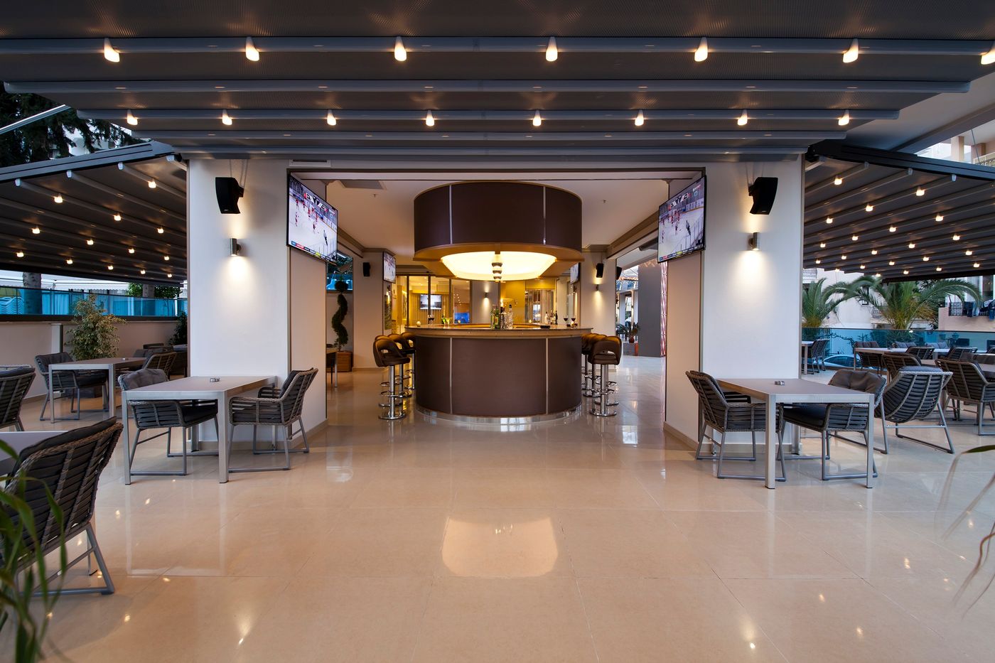 Jdw-Design-Hotel-Bar-28