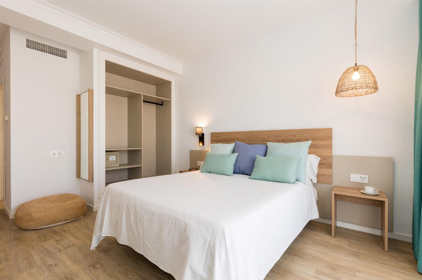 Mar-Hotels-Paradise-Club---Spa-Room-19