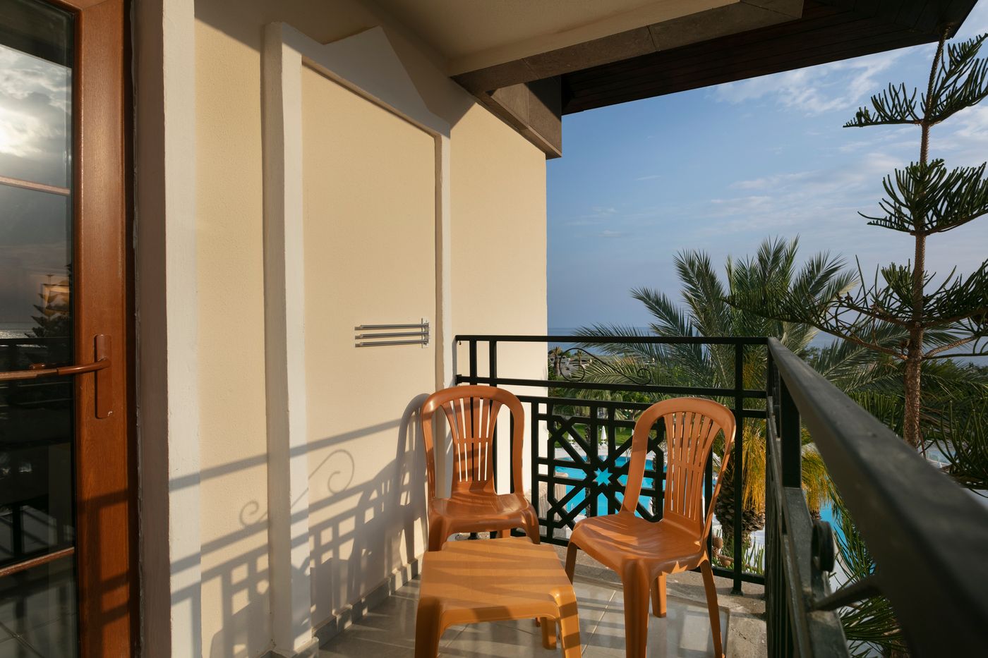 Loxia Comfort Club Side