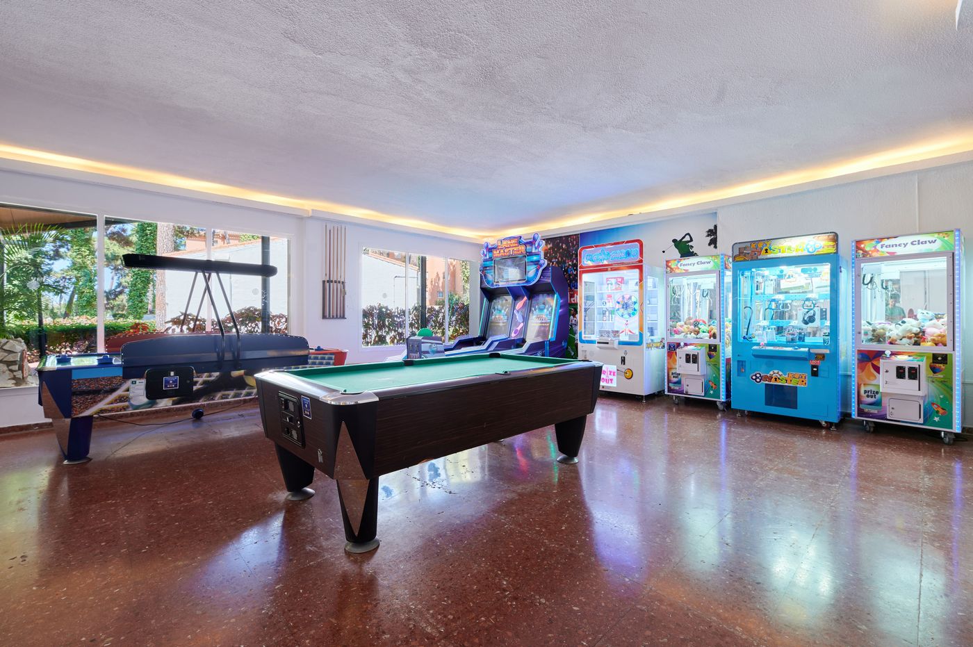 Alua-Sun-Marbella-Park-Sports-and-Entertainment-66